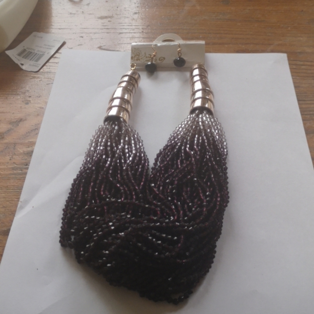 Neckless - Picture 1 of 1